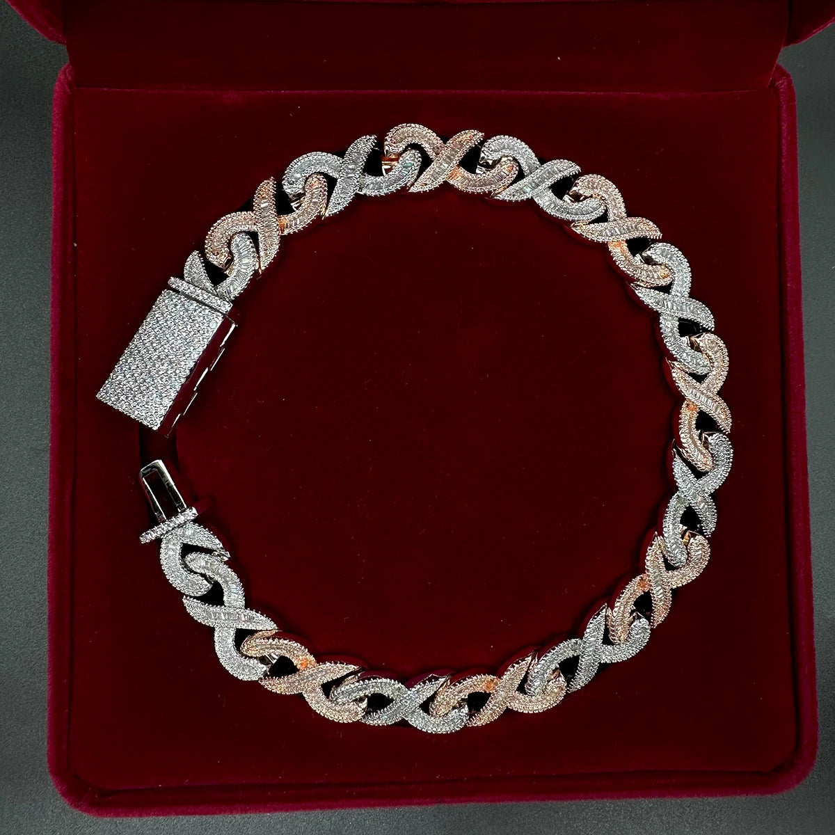 20MM Infinity Link Baguette Choker